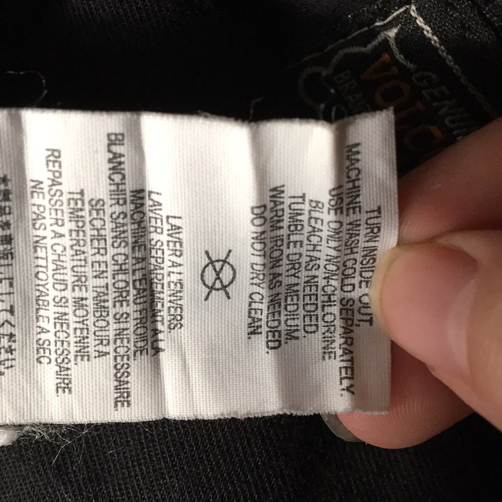 Shorts - Picture 3 of 5